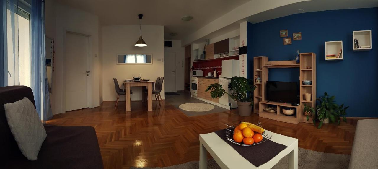 Konstantin Lux Apartment Subotica Bagian luar foto